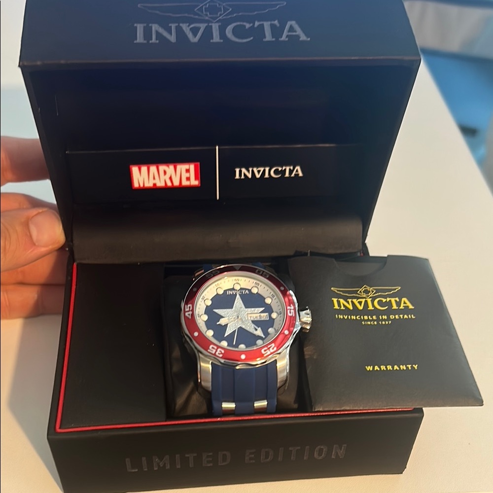 Invicta captain America watch LE